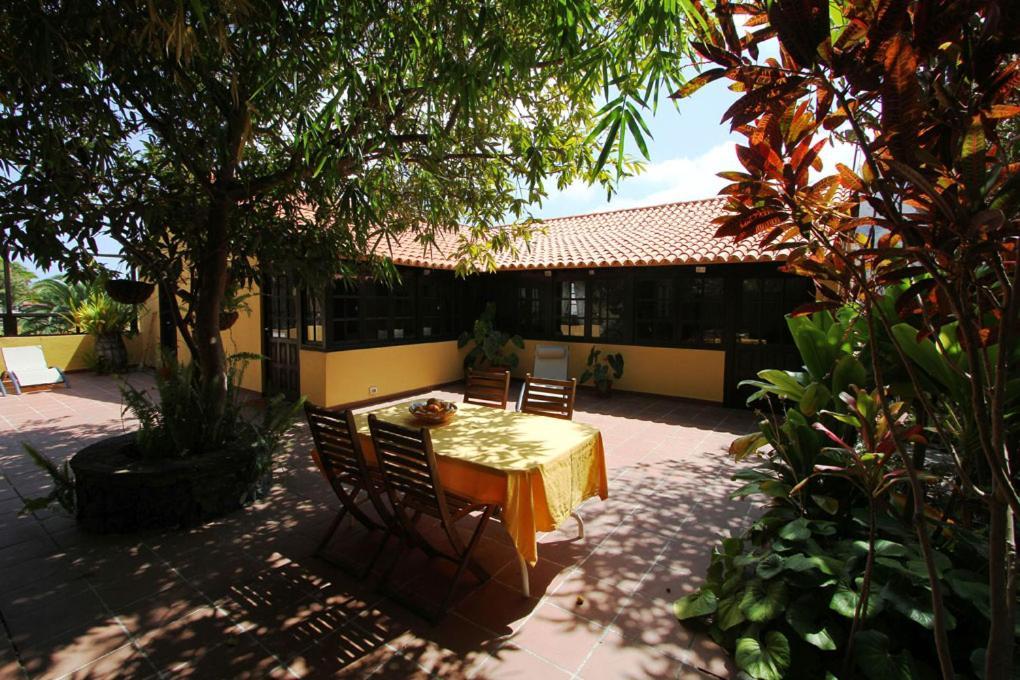 Casa Rural Los Aromos - Wunderschones Landhaus Mit Meerblick Hermigua Eksteriør billede