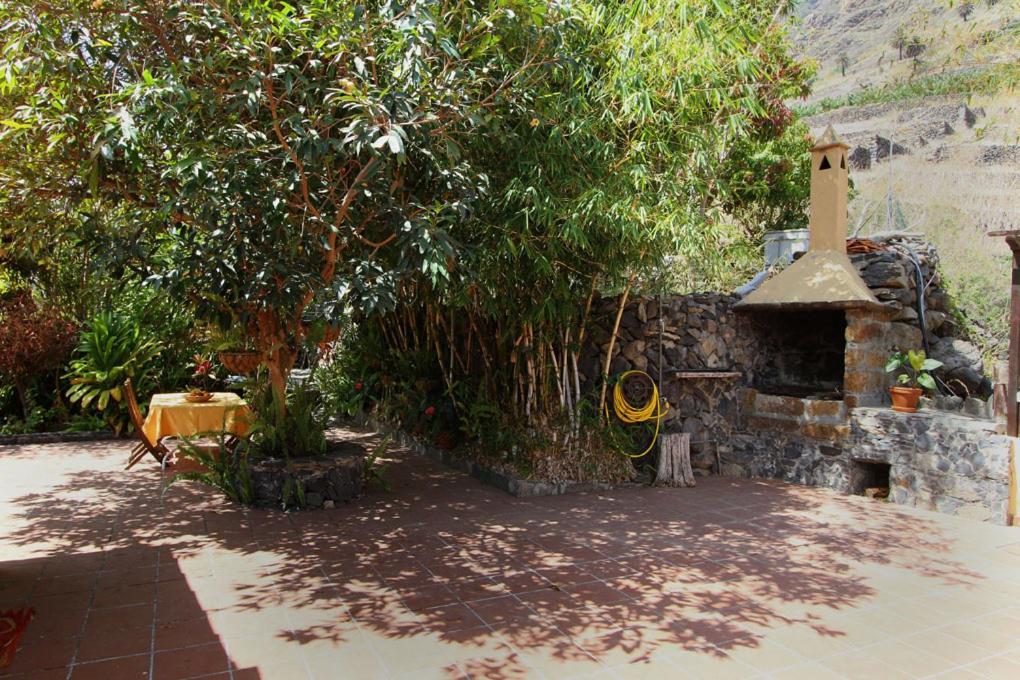 Casa Rural Los Aromos - Wunderschones Landhaus Mit Meerblick Hermigua Eksteriør billede
